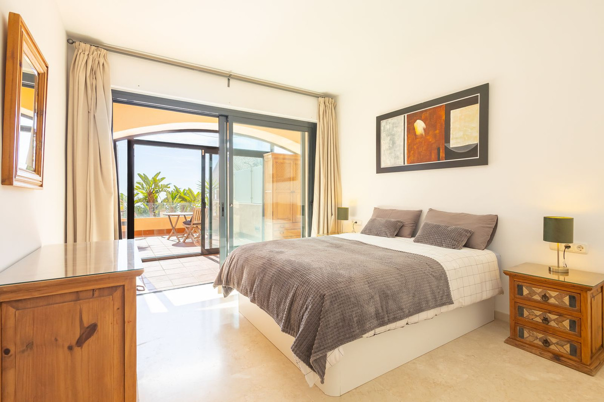 2 Bed Apartment for sale in Calahonda Costa Del Sol, Málaga, Spain