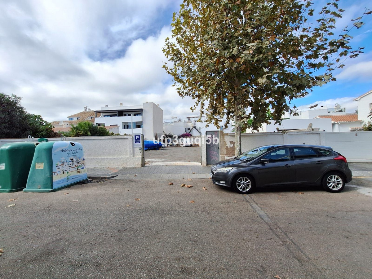 Se vende Terreno Urbano  en Costa Del Sol, Málaga, España