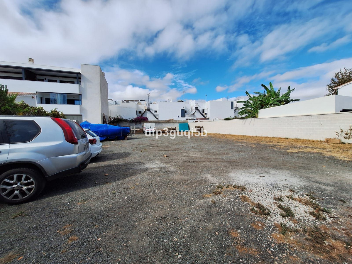 Se vende Terreno Urbano  en Costa Del Sol, Málaga, España