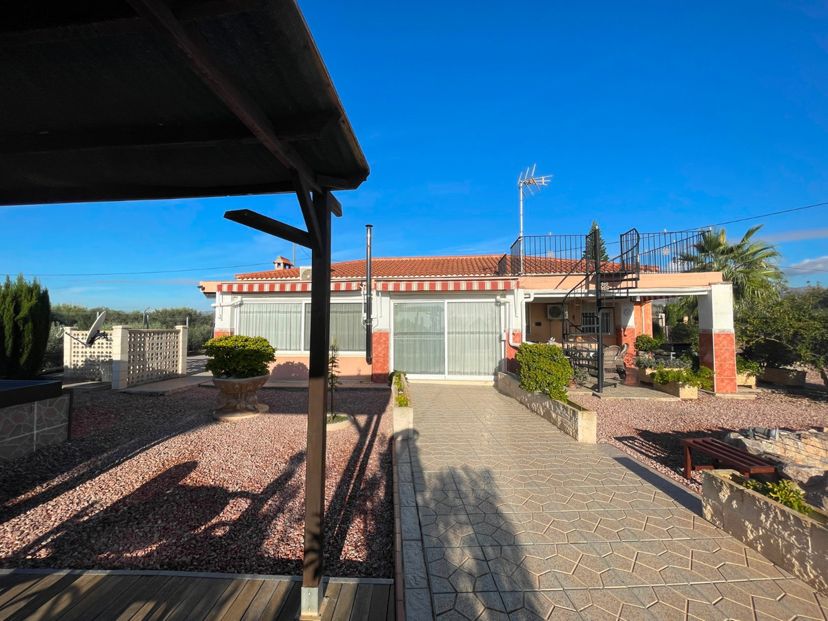 3 Bed Townhouse for sale in Crevillent Costa Blanca, Alicante, Spain
