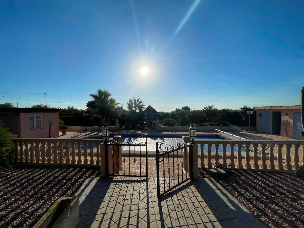 3 Bed Townhouse for sale in Crevillent Costa Blanca, Alicante, Spain