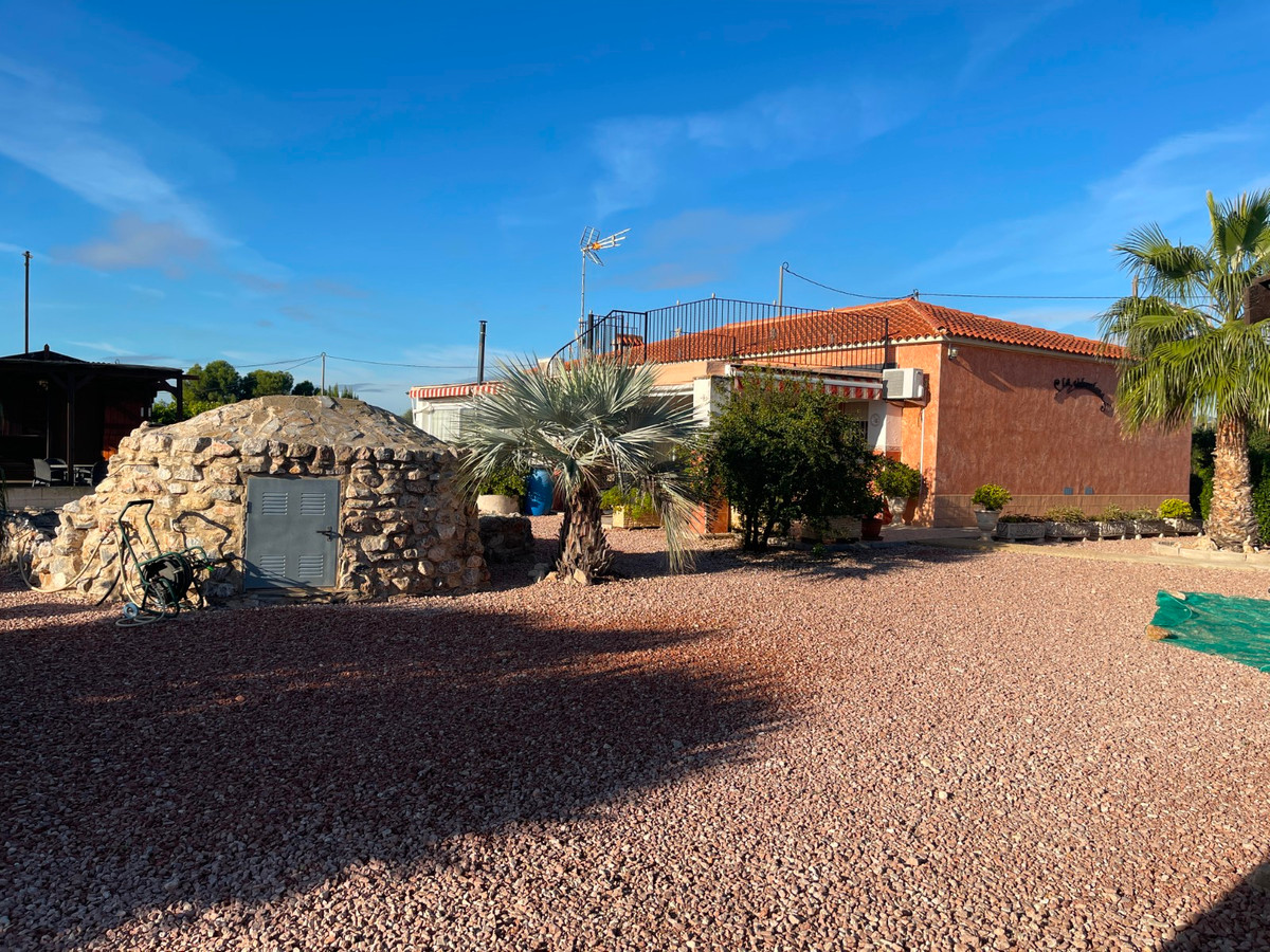3 Bed Townhouse for sale in Crevillent Costa Blanca, Alicante, Spain