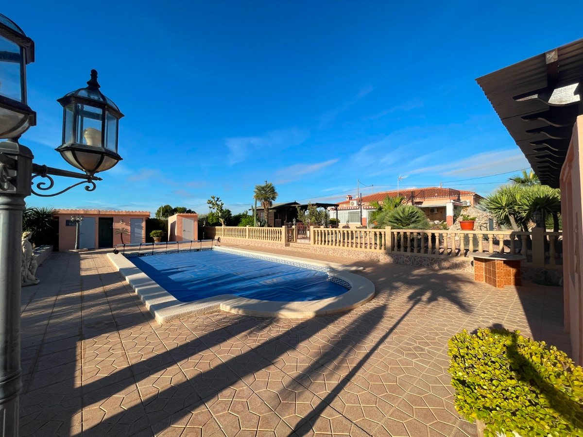 3 Bed Townhouse for sale in Crevillent Costa Blanca, Alicante, Spain