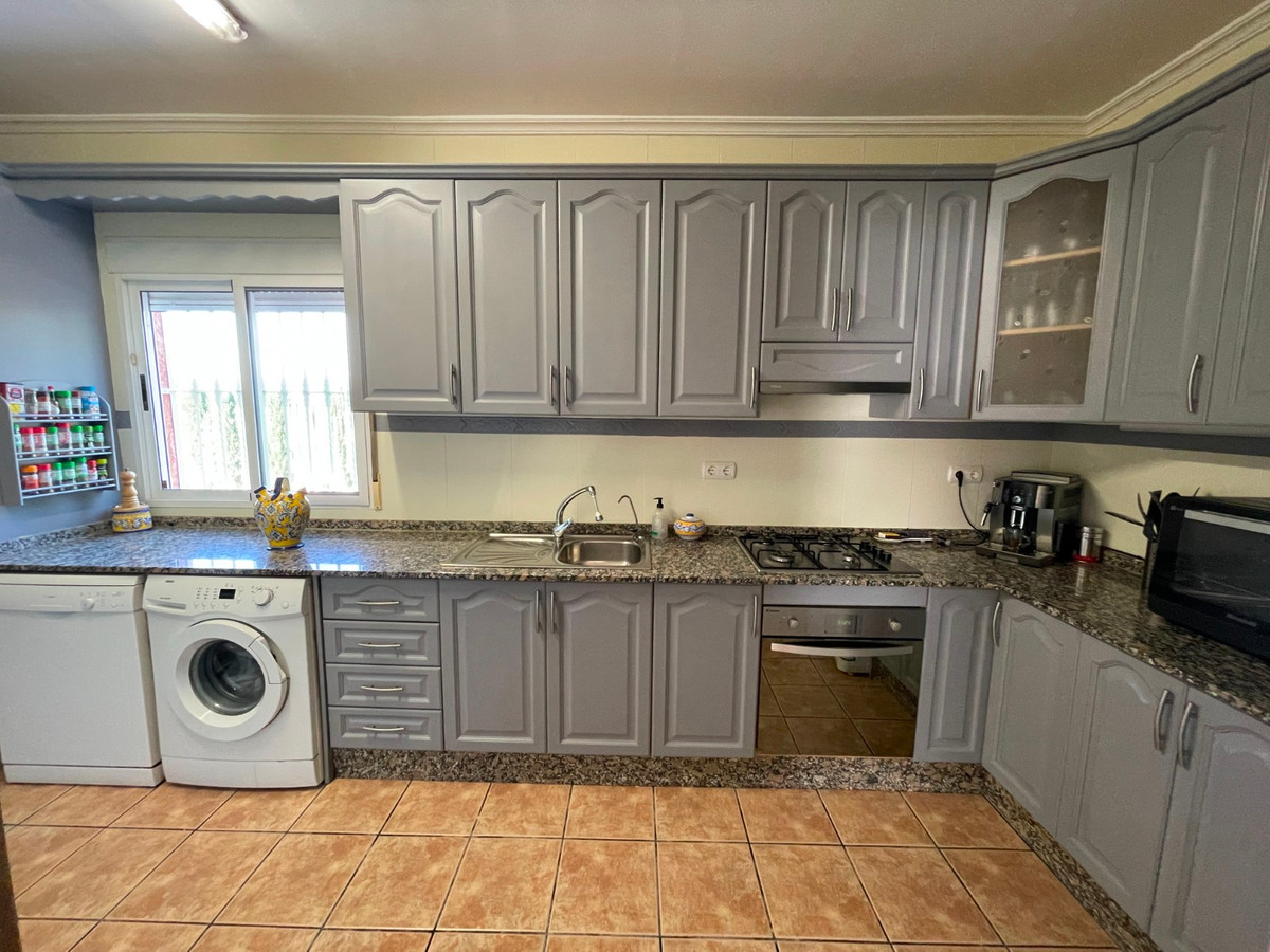 3 Bed Townhouse for sale in Crevillent Costa Blanca, Alicante, Spain
