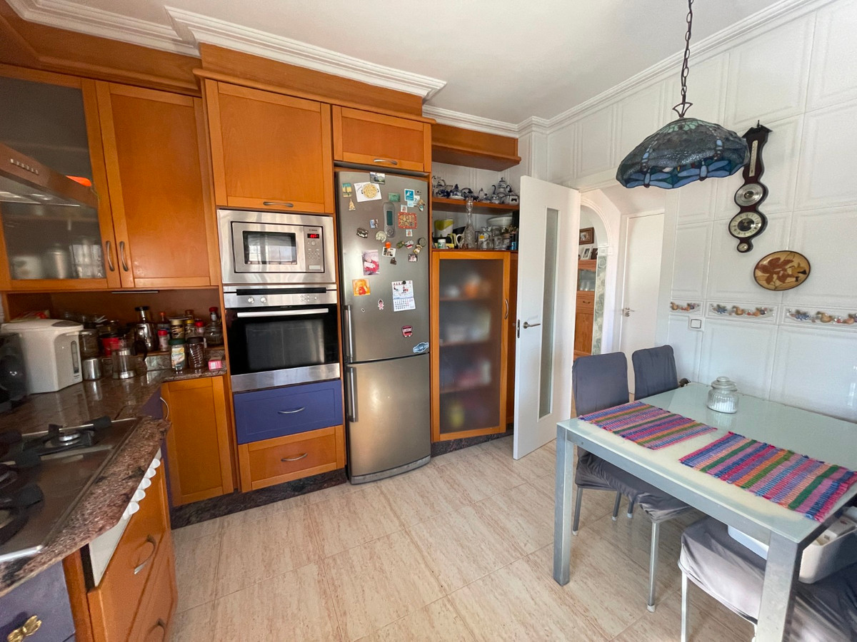Se vende Villa - Chalet de 4 dormitorios en Costa Blanca, Alicante, España