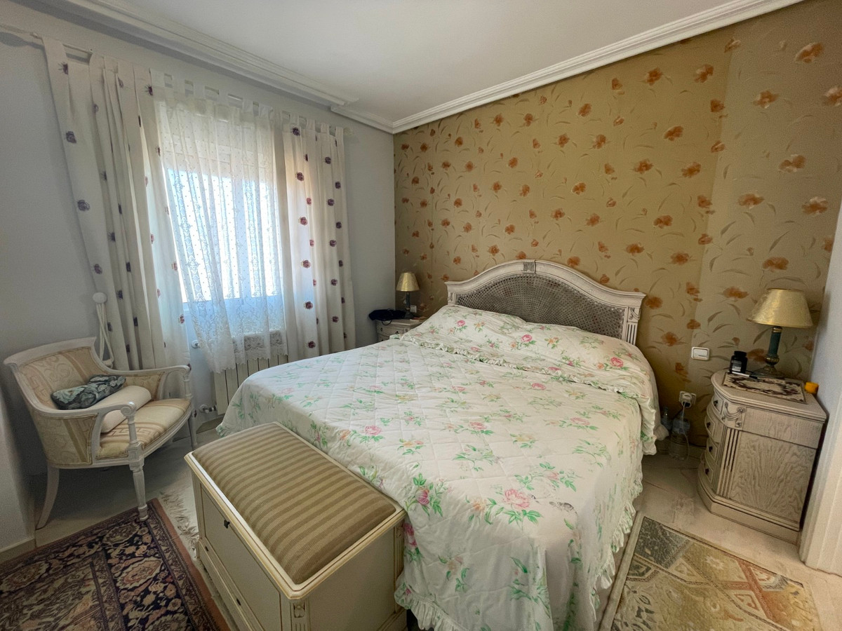 Se vende Villa - Chalet de 4 dormitorios en Costa Blanca, Alicante, España