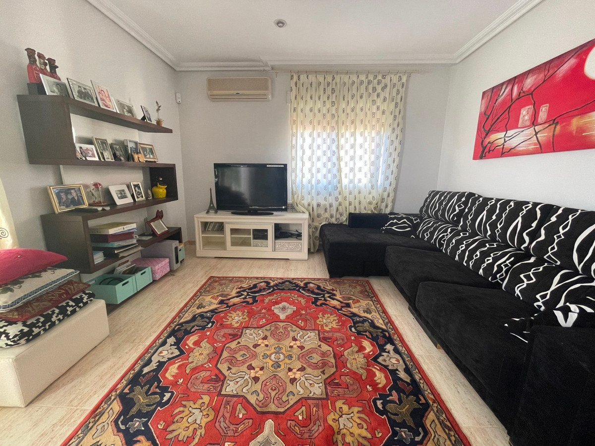 Se vende Villa - Chalet de 4 dormitorios en Costa Blanca, Alicante, España