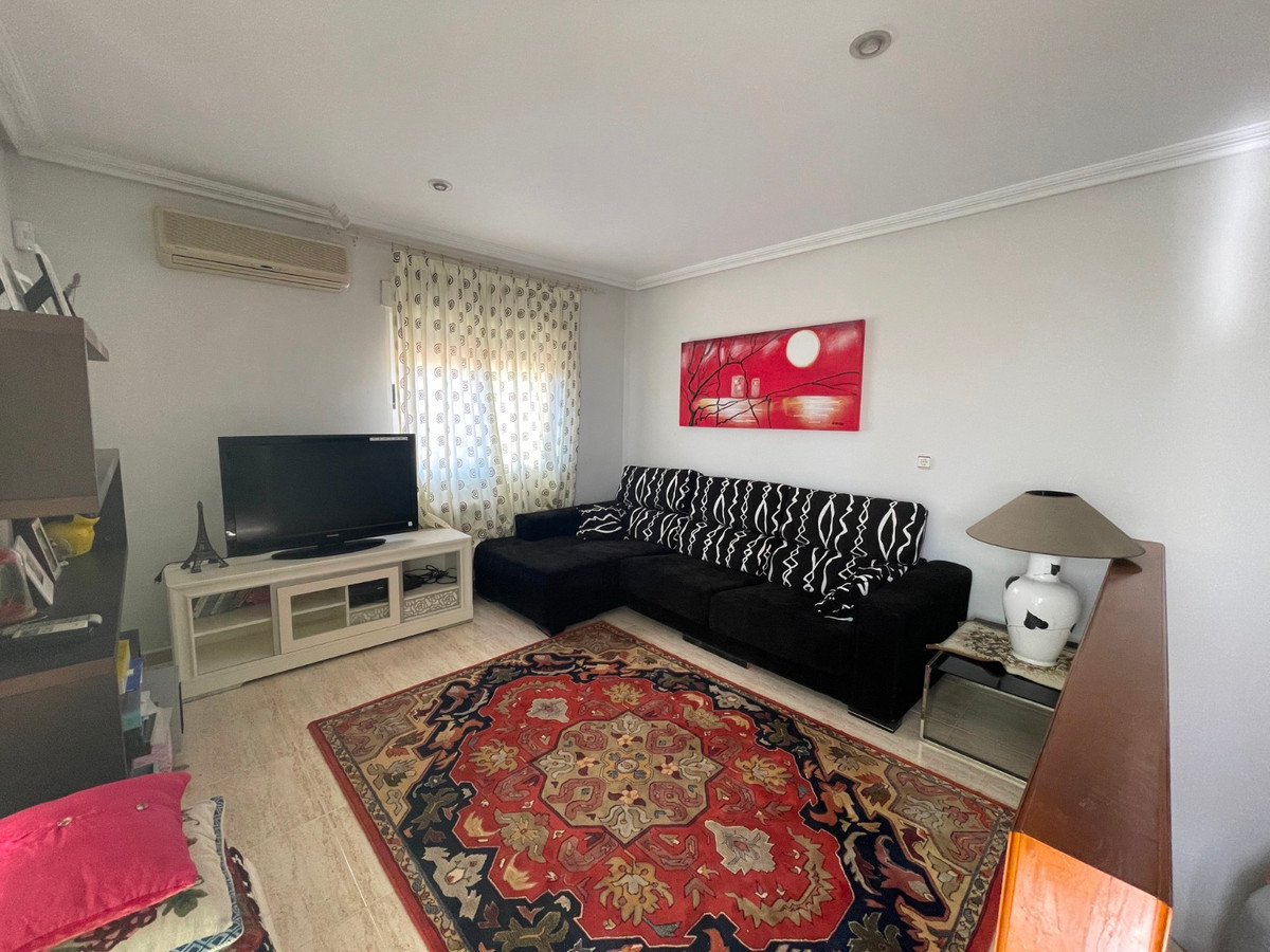 Se vende Villa - Chalet de 4 dormitorios en Costa Blanca, Alicante, España