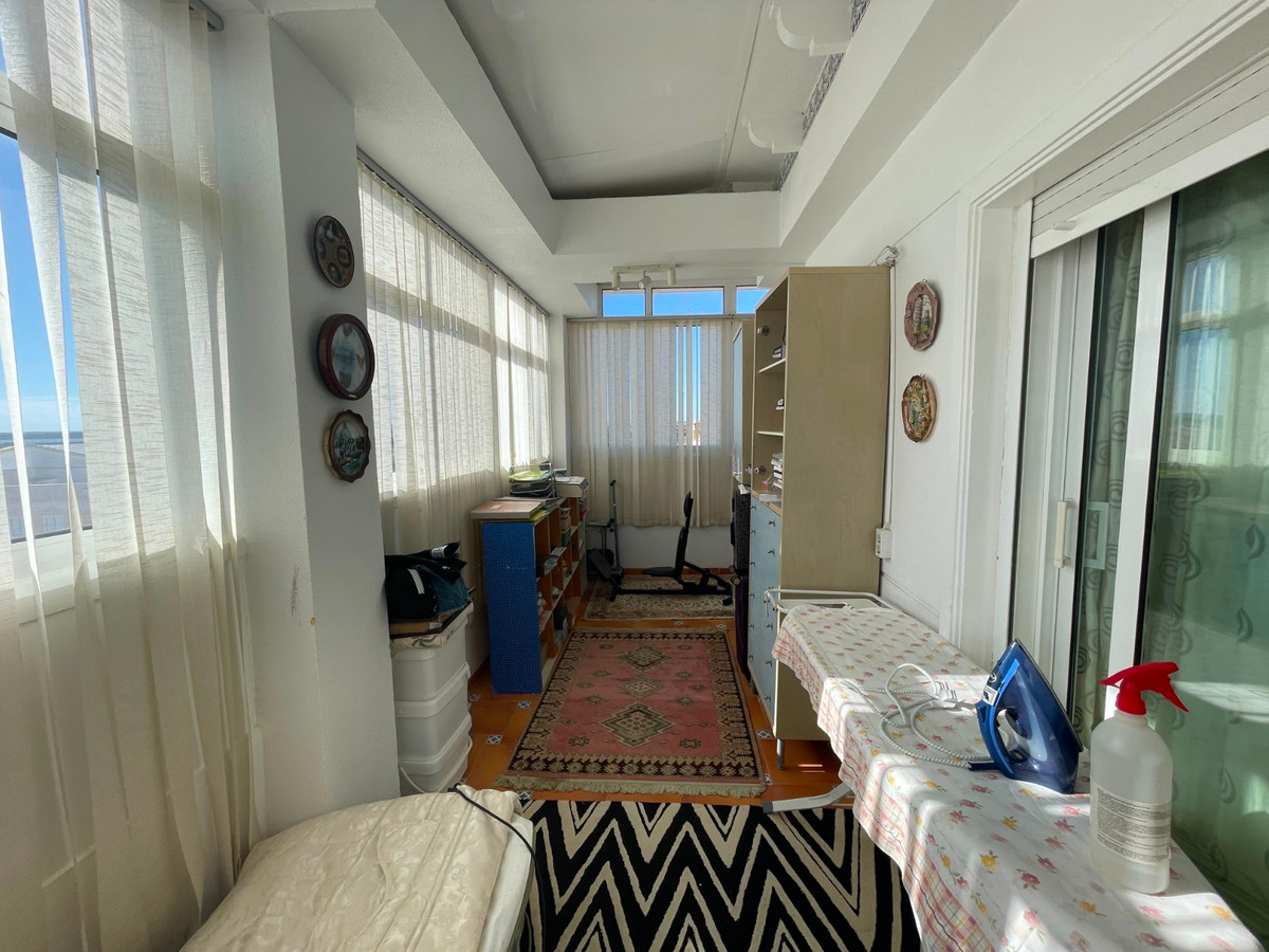 Se vende Villa - Chalet de 4 dormitorios en Costa Blanca, Alicante, España