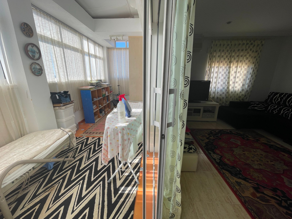 Se vende Villa - Chalet de 4 dormitorios en Costa Blanca, Alicante, España
