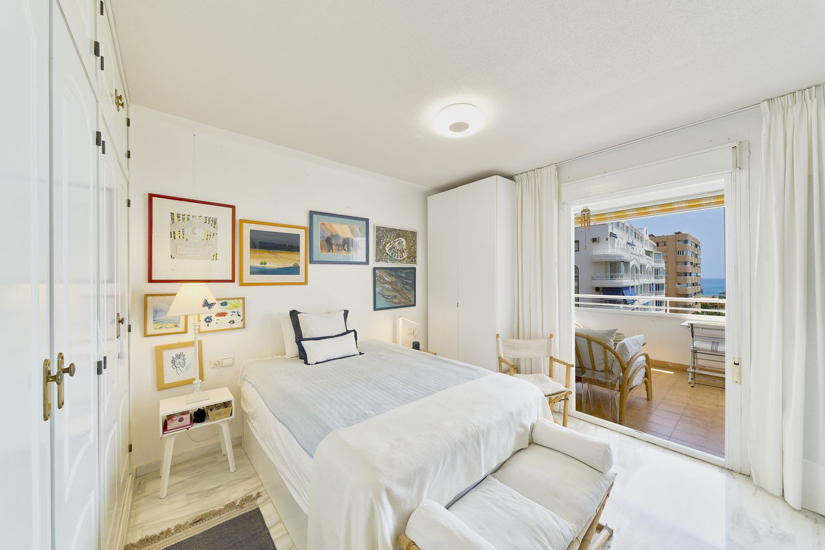 Se vende Apartamento Planta Media de 3 dormitorios en Costa Del Sol, Málaga, España