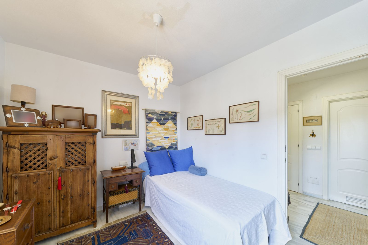 Se vende Apartamento Planta Media de 3 dormitorios en Costa Del Sol, Málaga, España