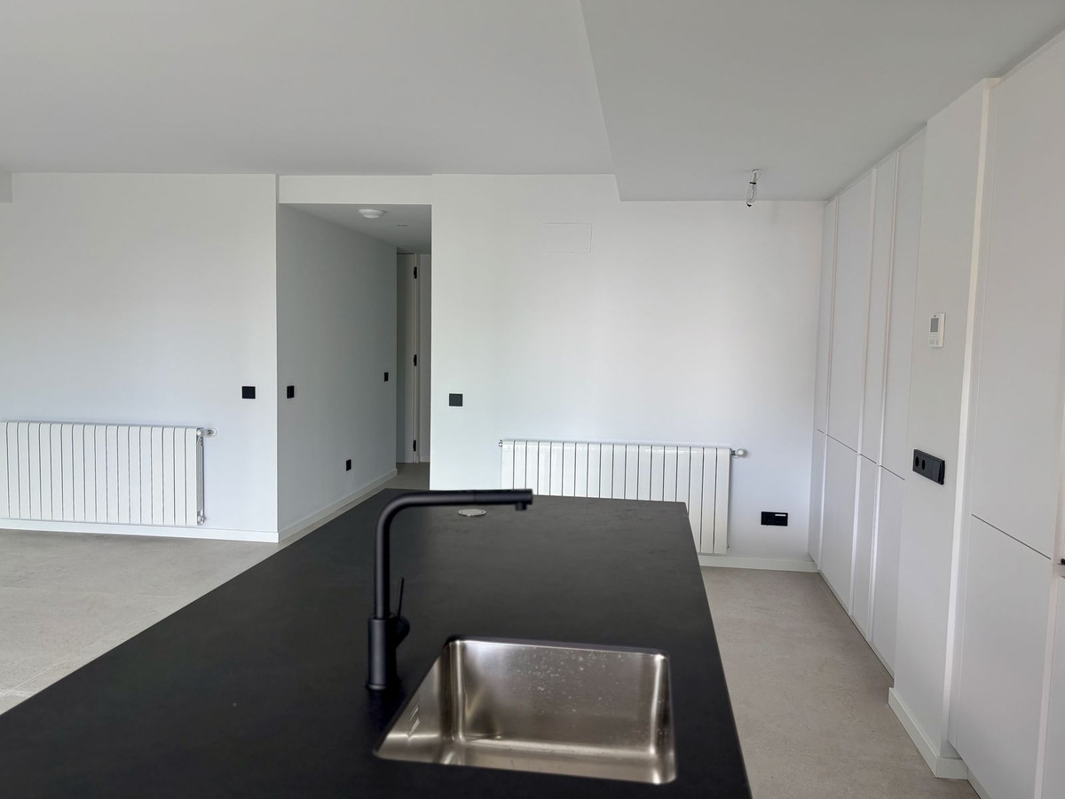 3 Bed Apartment for sale in Marbella Costa Del Sol, Málaga, Spain