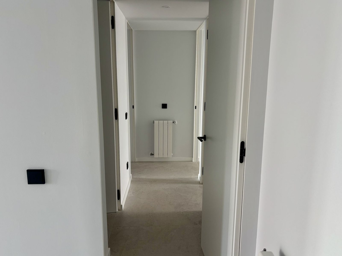 3 Bed Apartment for sale in Marbella Costa Del Sol, Málaga, Spain