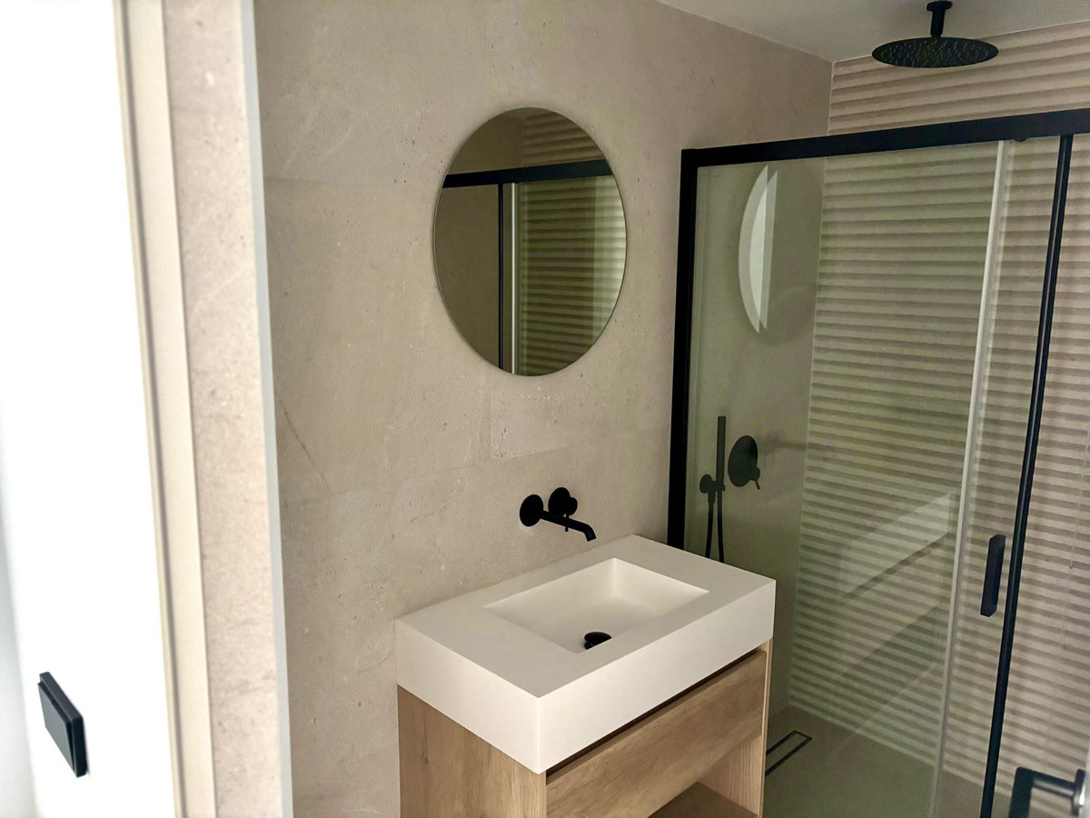 3 Bed Apartment for sale in Marbella Costa Del Sol, Málaga, Spain