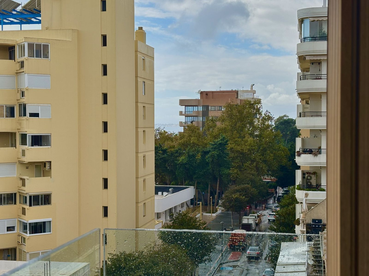 3 Bed Apartment for sale in Marbella Costa Del Sol, Málaga, Spain