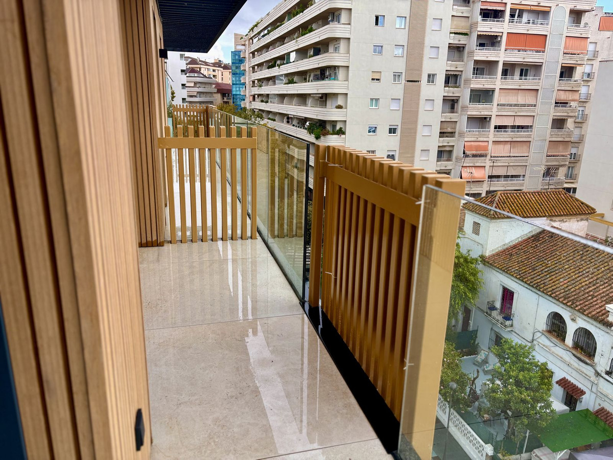 3 Bed Apartment for sale in Marbella Costa Del Sol, Málaga, Spain
