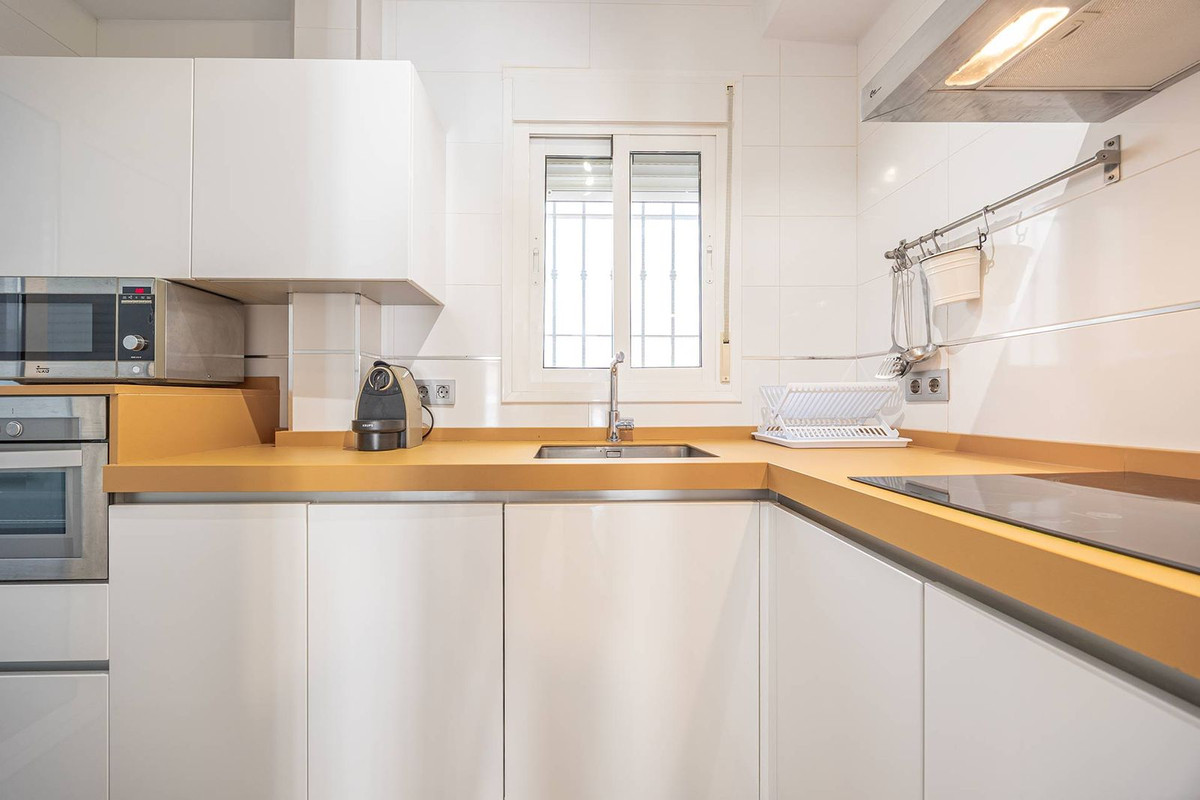 2 Bed Apartment for sale in Nerja Costa Del Sol East, Málaga, Spain