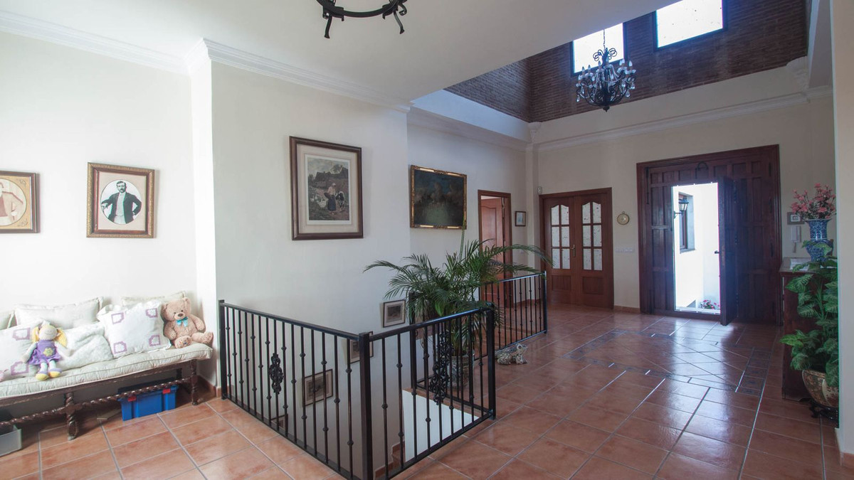 3 Bed Townhouse for sale in Estepona Costa Del Sol, Málaga, Spain