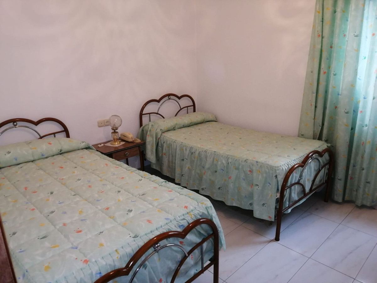 5 Bed Townhouse for sale in Alhaurín El Grande Costa Del Sol, Málaga, Spain
