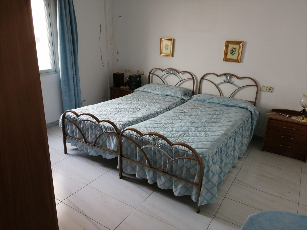 5 Bed Townhouse for sale in Alhaurín El Grande Costa Del Sol, Málaga, Spain