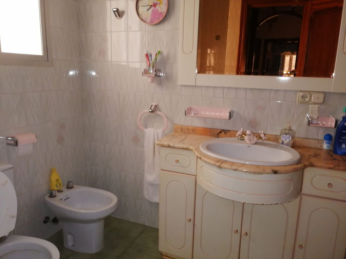 5 Bed Townhouse for sale in Alhaurín El Grande Costa Del Sol, Málaga, Spain