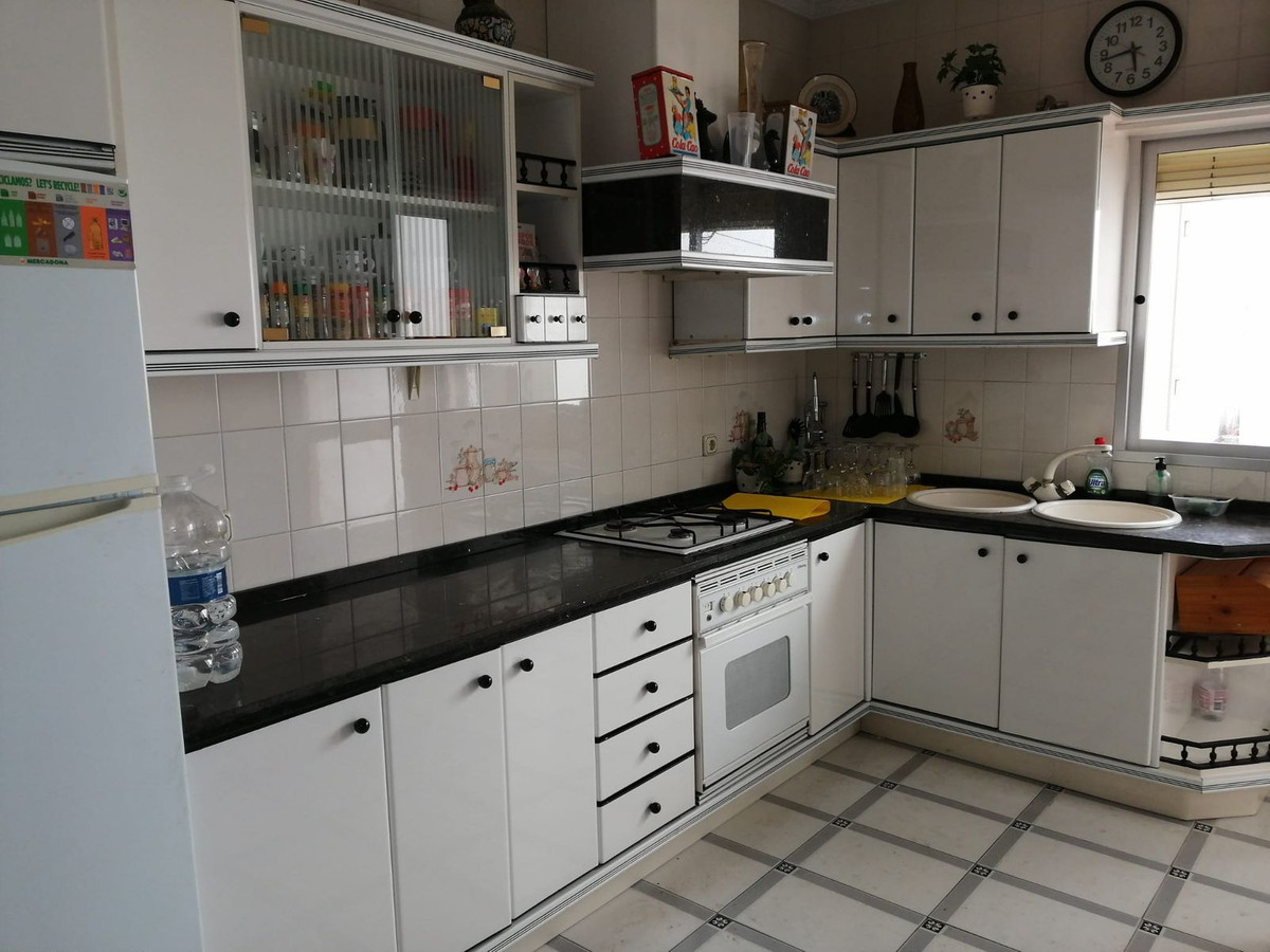 5 Bed Townhouse for sale in Alhaurín El Grande Costa Del Sol, Málaga, Spain