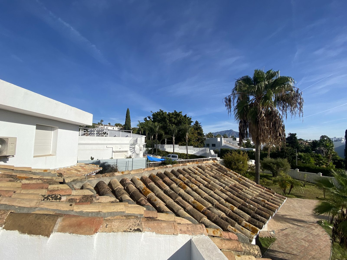 Se vende Villa - Chalet de 4 dormitorios en Costa Del Sol, Málaga, España
