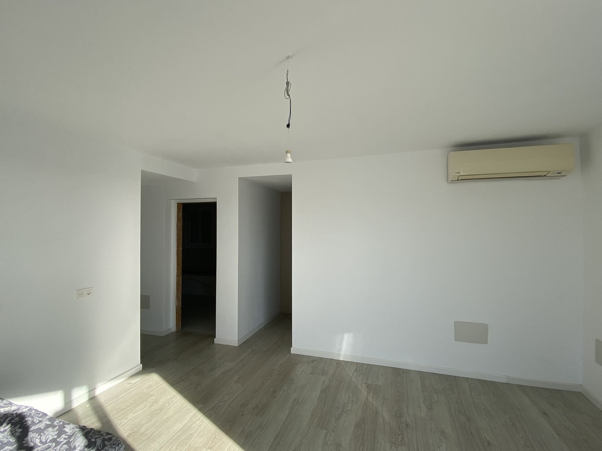 Se vende Villa - Chalet de 4 dormitorios en Costa Del Sol, Málaga, España