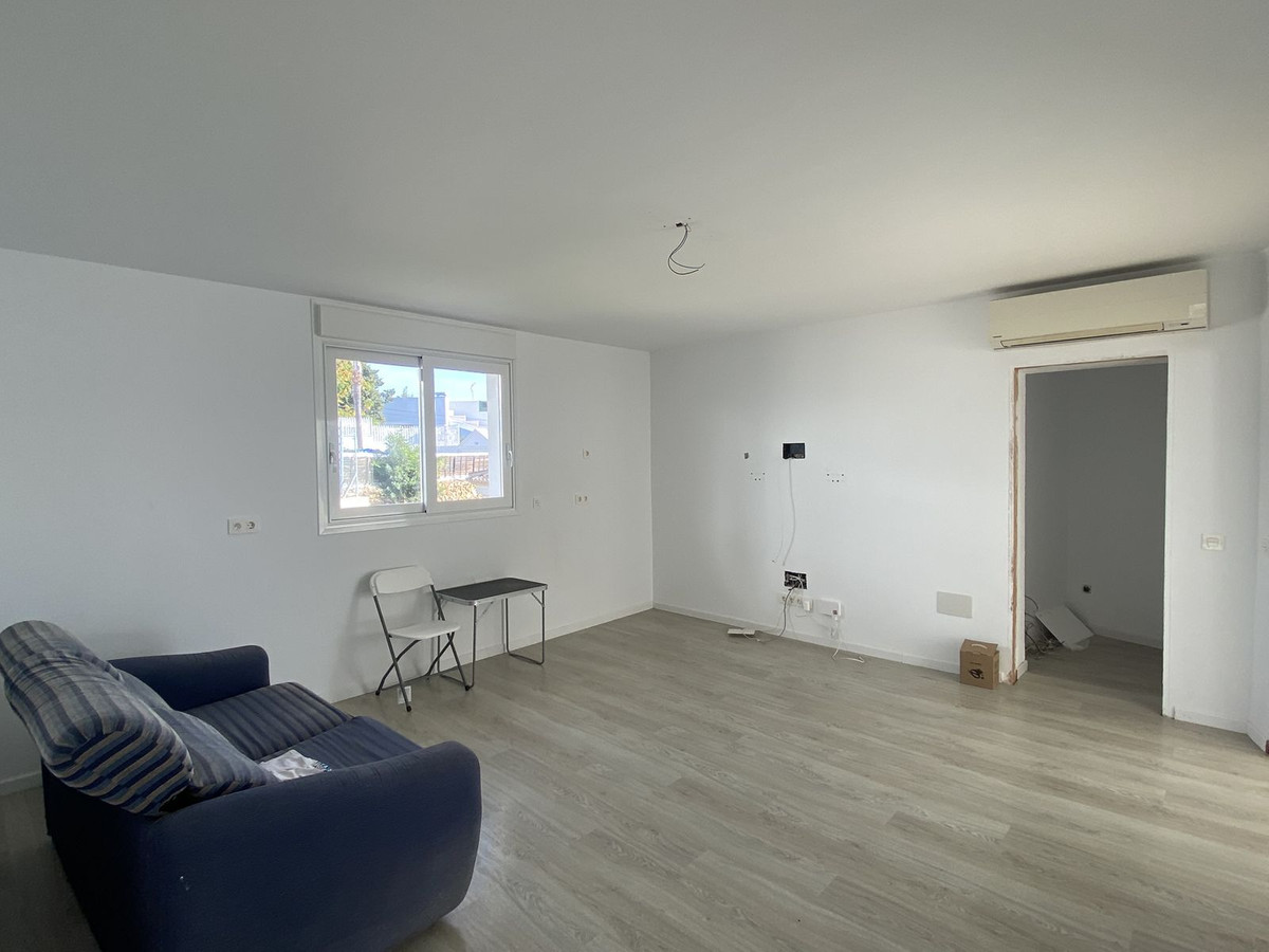 Se vende Villa - Chalet de 4 dormitorios en Costa Del Sol, Málaga, España