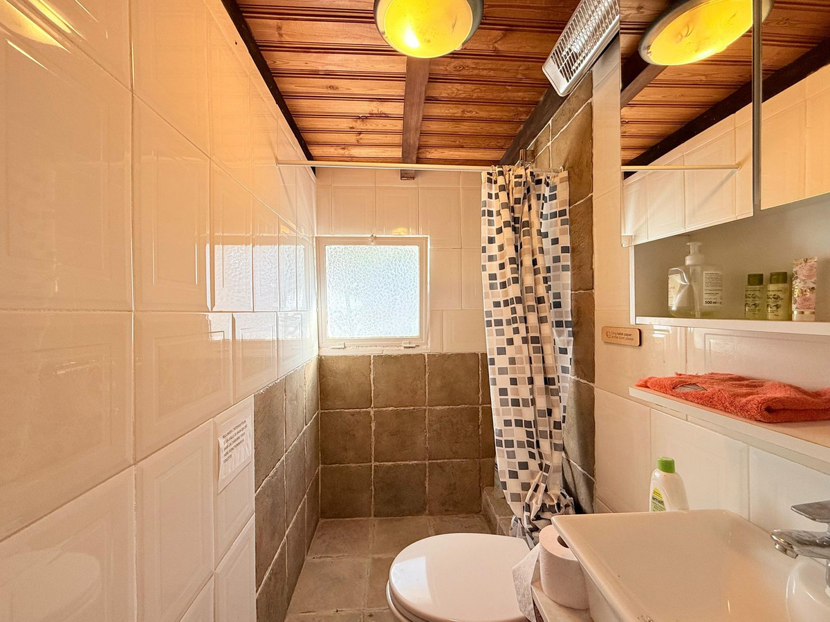 5 Bed Townhouse for sale in Coín Costa Del Sol, Málaga, Spain