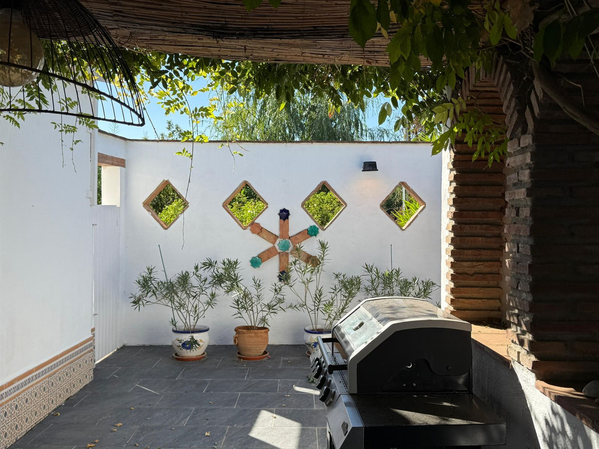 5 Bed Townhouse for sale in Coín Costa Del Sol, Málaga, Spain