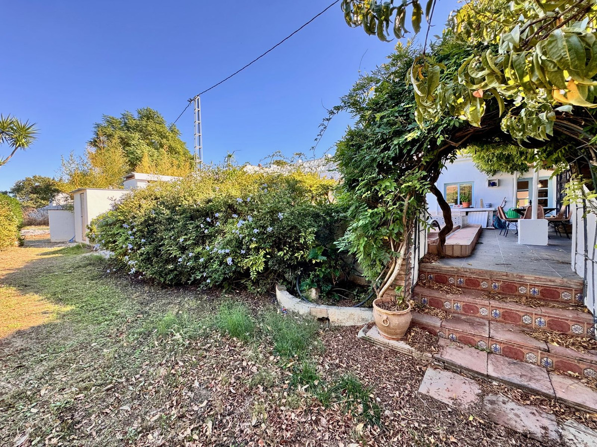 5 Bed Townhouse for sale in Coín Costa Del Sol, Málaga, Spain