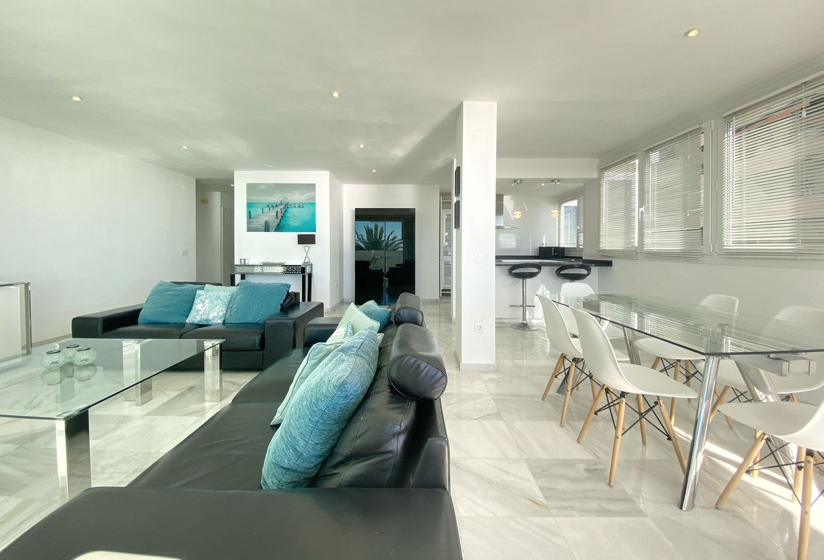 3 Bed Apartment for sale in Marbella Costa Del Sol, Málaga, Spain