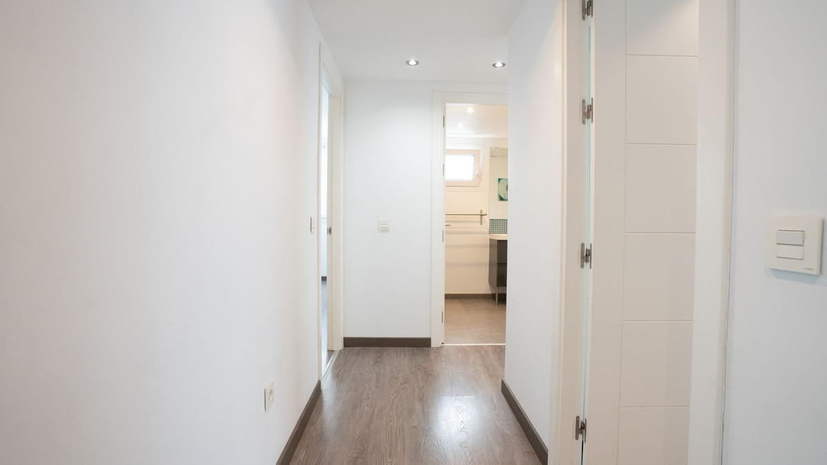 3 Bed Apartment for sale in Marbella Costa Del Sol, Málaga, Spain