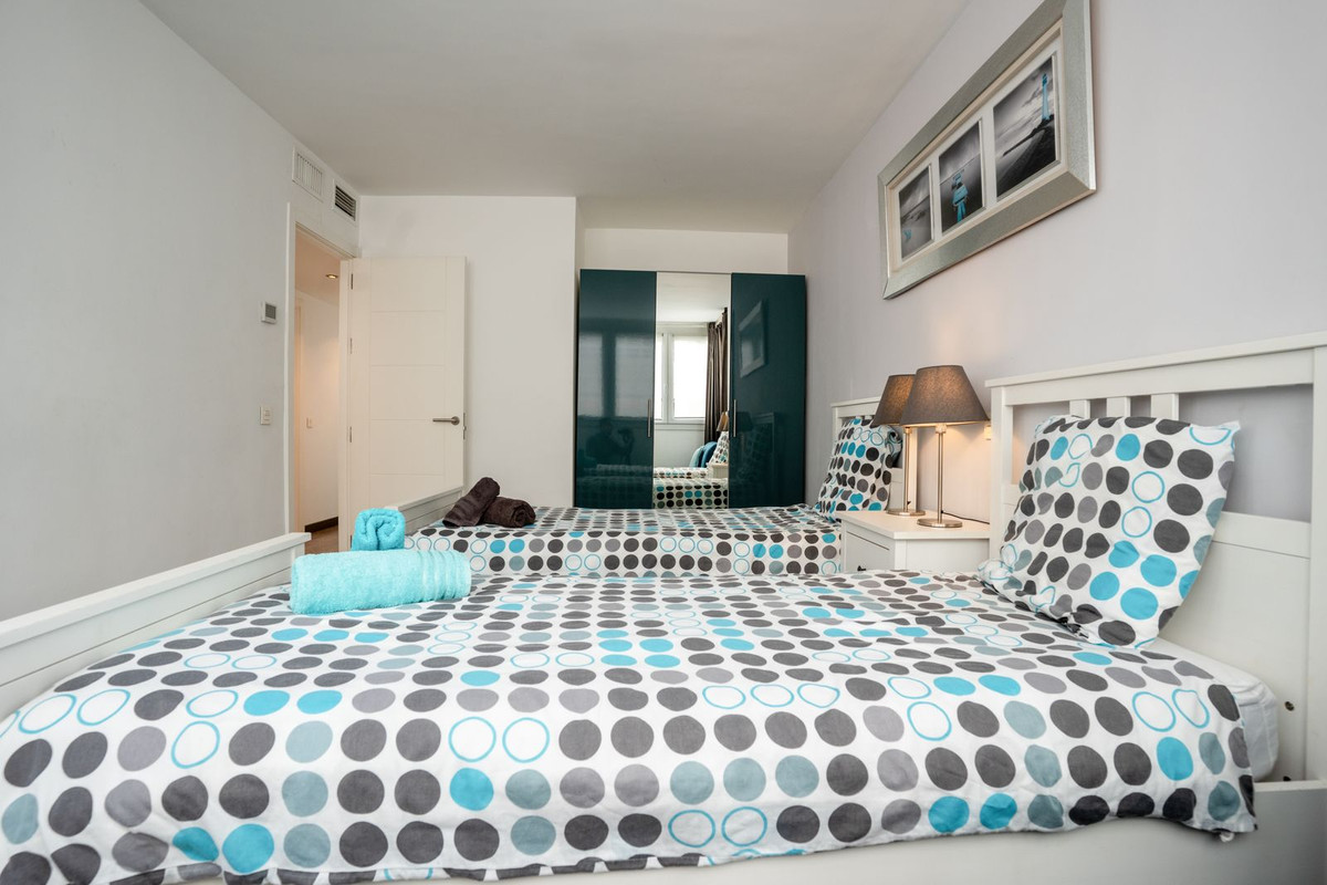 3 Bed Apartment for sale in Marbella Costa Del Sol, Málaga, Spain