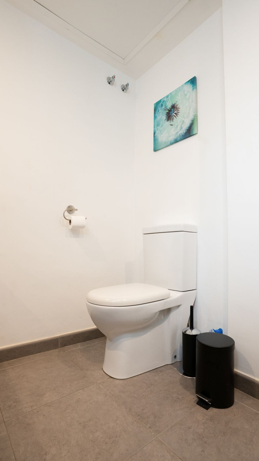 3 Bed Apartment for sale in Marbella Costa Del Sol, Málaga, Spain