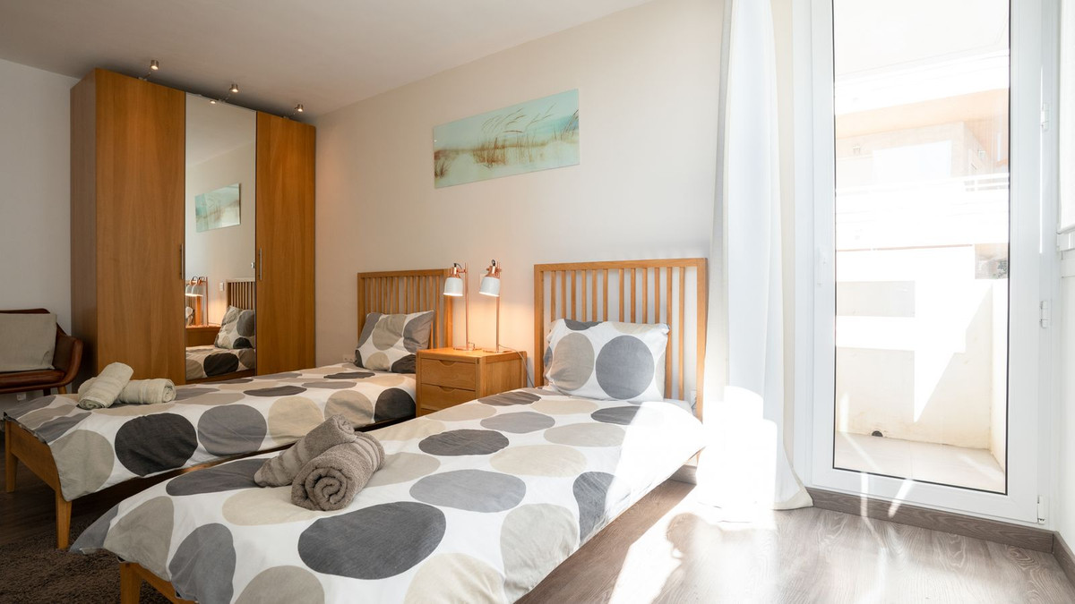 3 Bed Apartment for sale in Marbella Costa Del Sol, Málaga, Spain