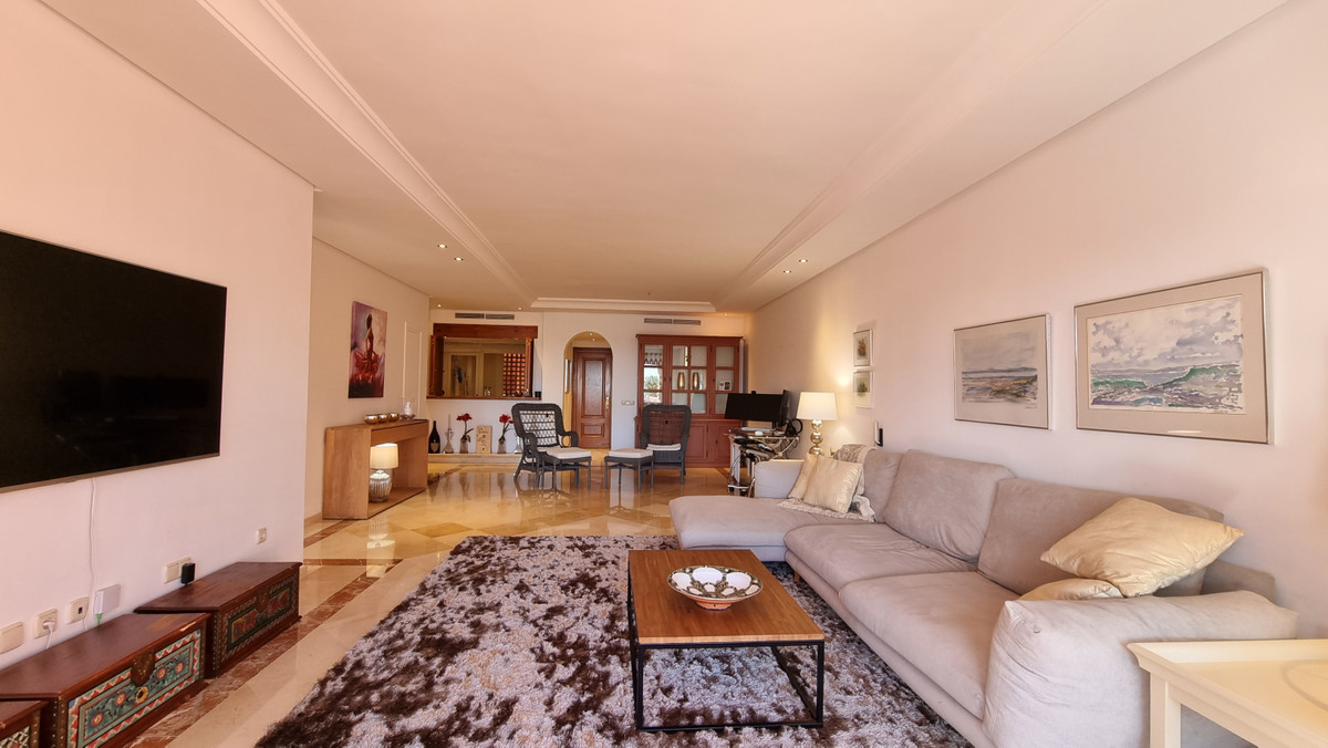 2 Bed Apartment for sale in Estepona Costa Del Sol, Málaga, Spain