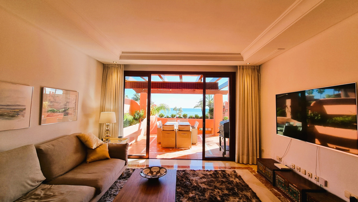 2 Bed Apartment for sale in Estepona Costa Del Sol, Málaga, Spain