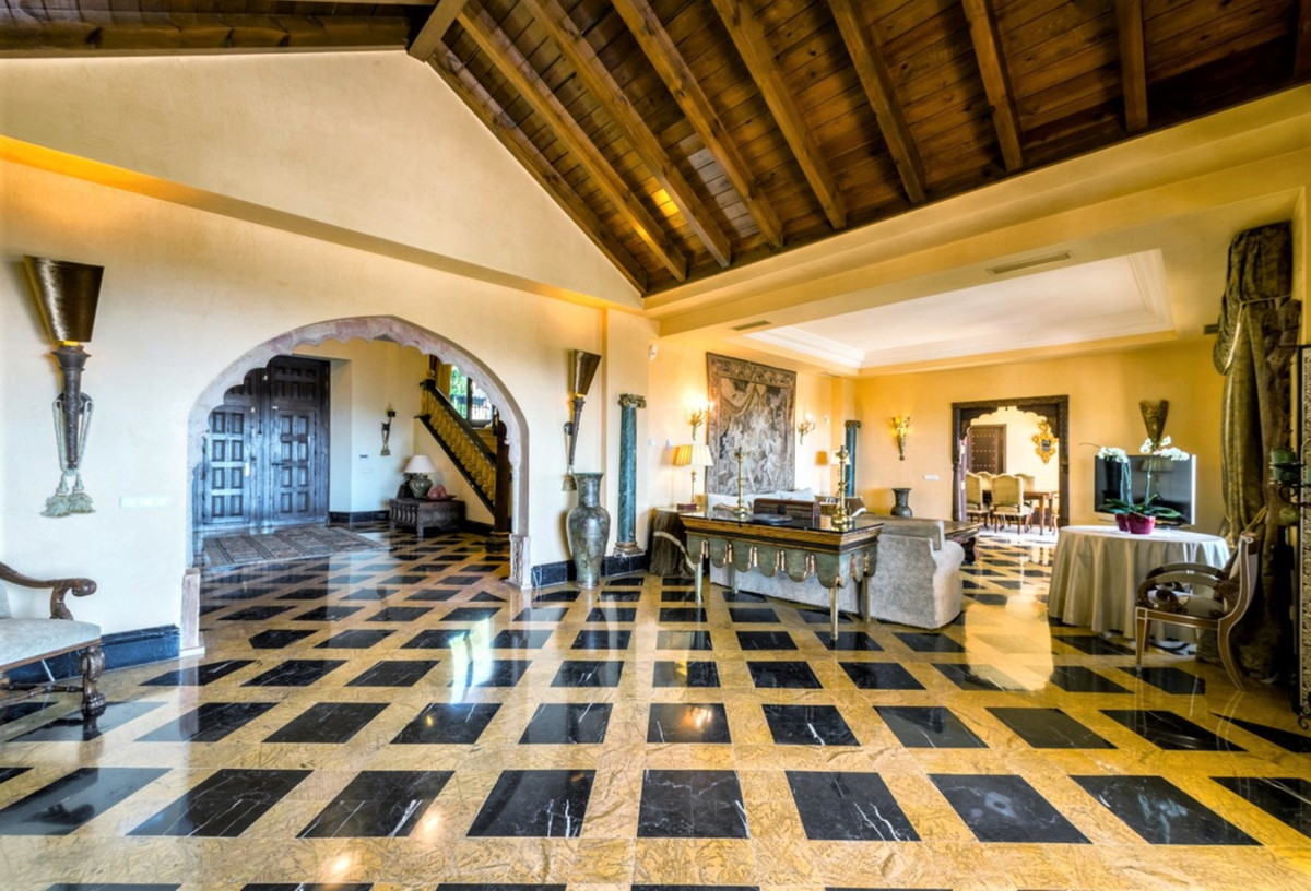 Se vende Villa - Chalet de 6 dormitorios en Costa Del Sol, Málaga, España