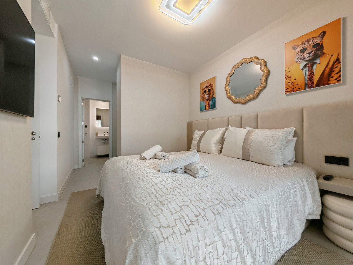 3 Bed Apartment for sale in Altos De Los Monteros Costa Del Sol, Málaga, Spain