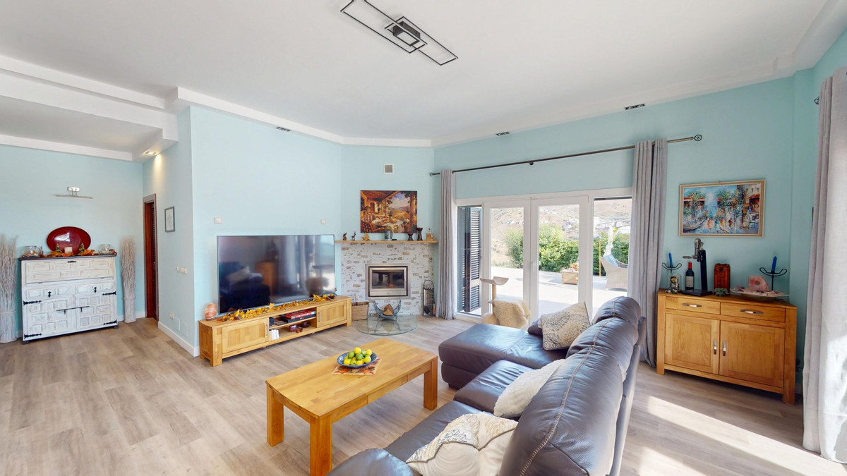 Se vende Villa - Chalet de 4 dormitorios en Costa Del Sol East, Málaga, España