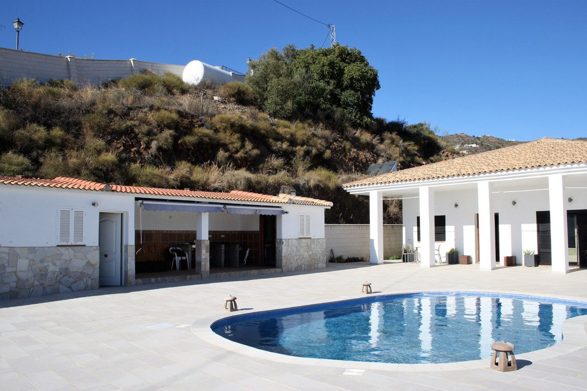 Se vende Villa - Chalet de 4 dormitorios en Costa Del Sol East, Málaga, España