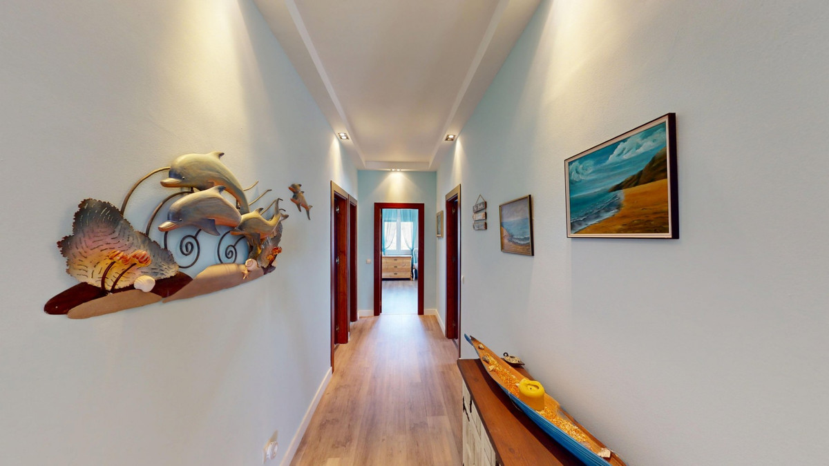 Se vende Villa - Chalet de 4 dormitorios en Costa Del Sol East, Málaga, España