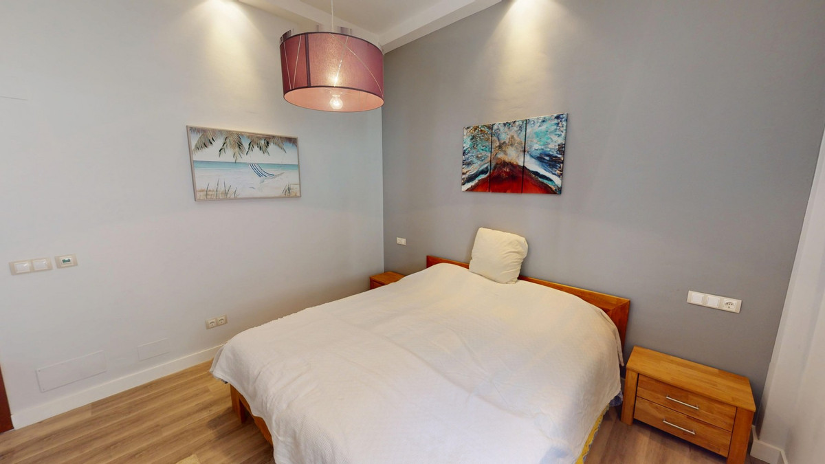 Se vende Villa - Chalet de 4 dormitorios en Costa Del Sol East, Málaga, España
