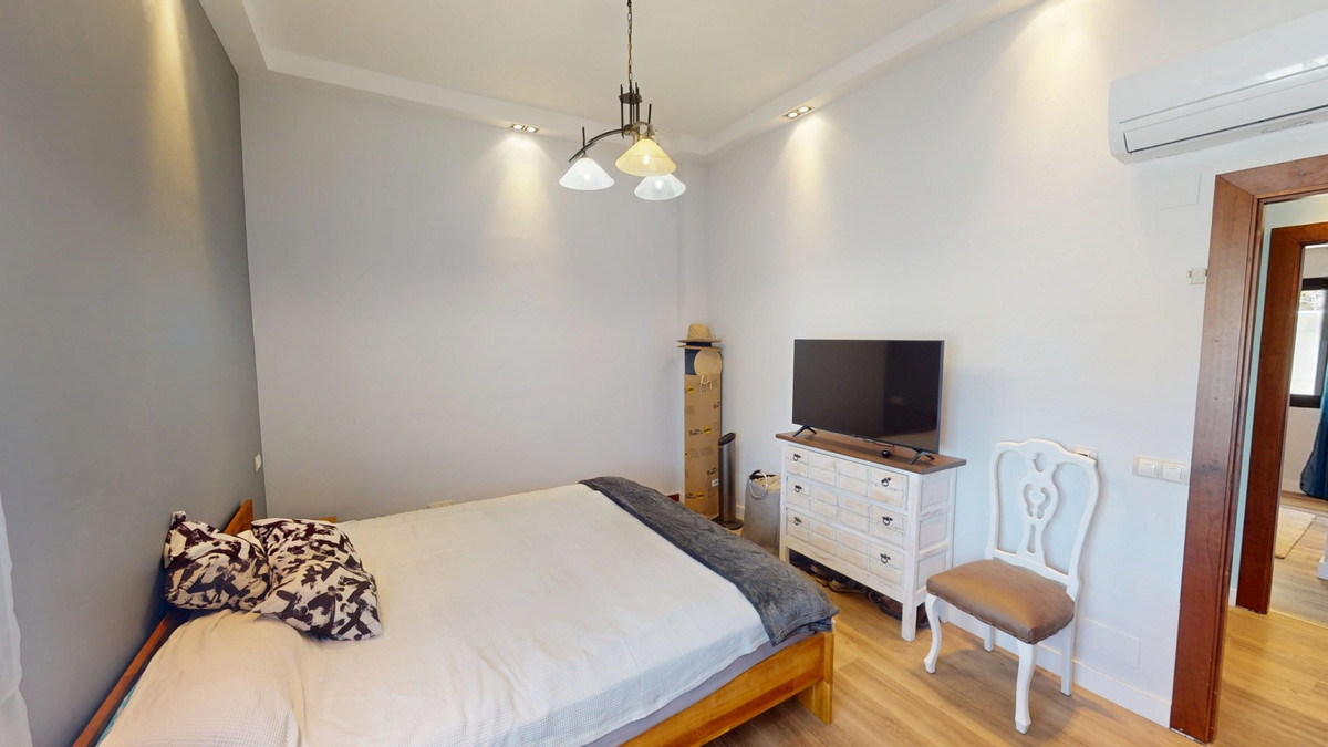 Se vende Villa - Chalet de 4 dormitorios en Costa Del Sol East, Málaga, España