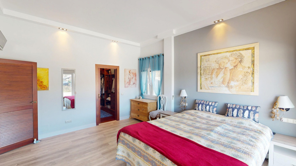 Se vende Villa - Chalet de 4 dormitorios en Costa Del Sol East, Málaga, España