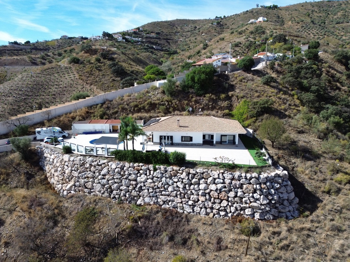 Se vende Villa - Chalet de 4 dormitorios en Costa Del Sol East, Málaga, España
