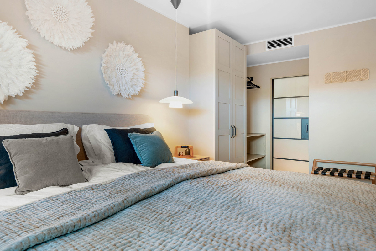 4 Bed Apartment for sale in Nueva Andalucía Costa Del Sol, Málaga, Spain